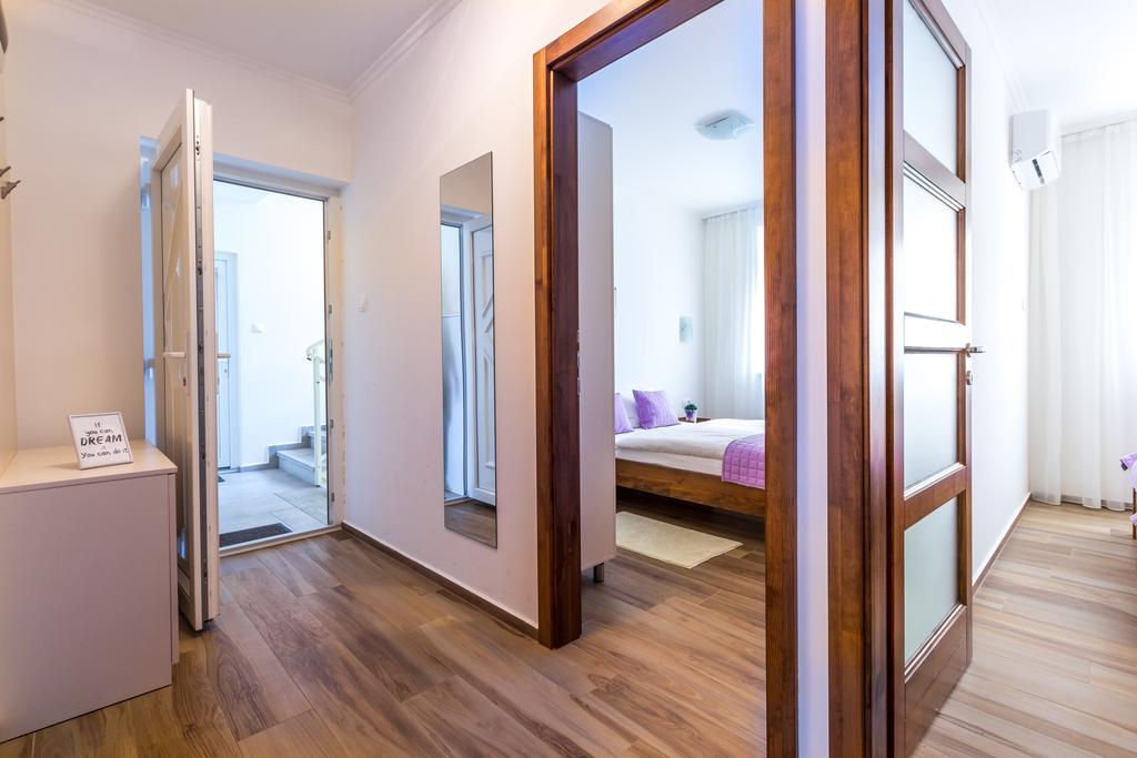 Aqualiget-Apartmanhaz E-Car Plug-In Point Szeged Eksteriør bilde